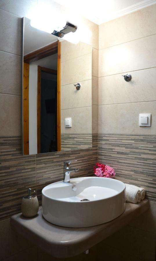 Volta Stonehouse Apartments Fratsia Exterior foto