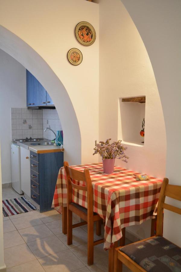 Volta Stonehouse Apartments Fratsia Exterior foto